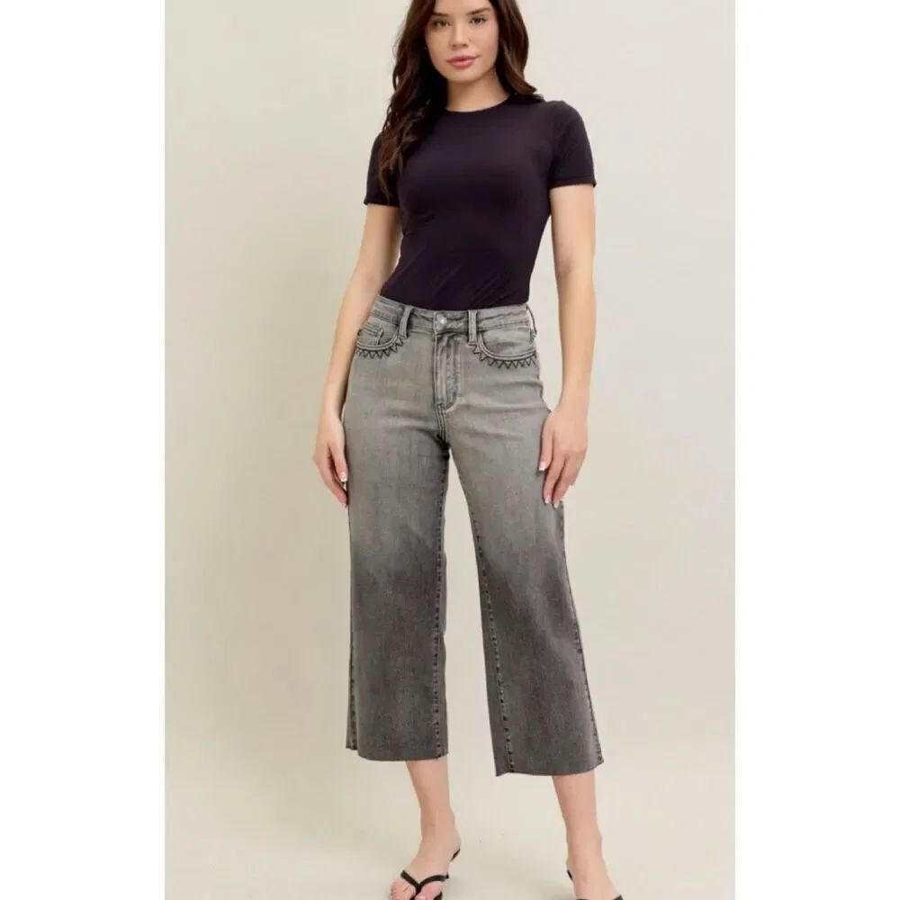 JUDY BLUE Wide Leg Crop High Waist Grey Wash Front Pocket Embroidery Size 16W